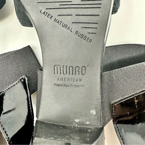 Munro Suede Heeled Sandals- Size 9.5 - Picture 15 of 15